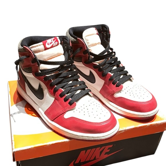 Nike Air Jordan 1 Retro High OG Chicago 2015 Red White Black Men’s - Picture 6 of 9
